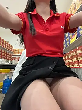 Sneaky_Cumshoot - Sneaky masturbating under Mart cashier