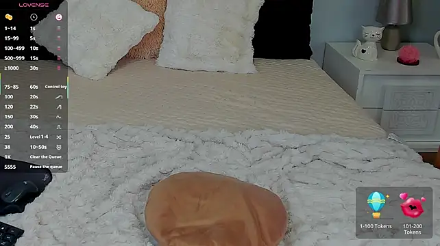 Anysa_Reye - Let s make that kitty wet