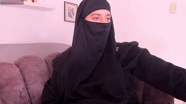 Salma_arabicc - Show ass in thread slowly