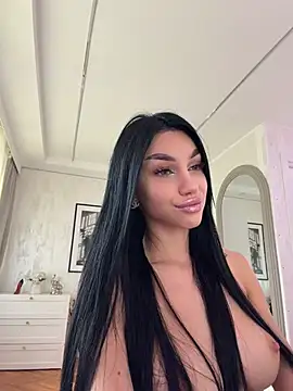 Ilariea_girl - full naked and 10 spack on ass