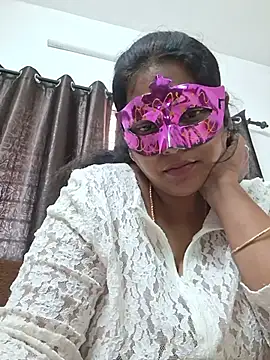 Hot_Sreeja_Tamil - Boob show