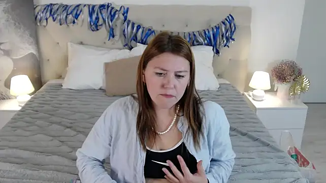 AliceEmerson - I want to go to a restaurant
