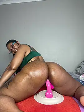 DiamondHaze2 - Let’s make it rain daddies 💦☔️🤤