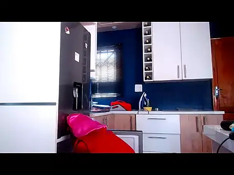 BigAreolasQueen - oil boobs and pop them out