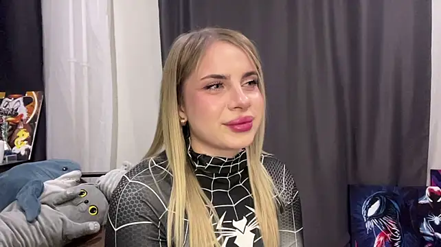 BreanaVinagre - to tease with body