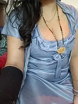 _in_v_a_n_i_ll_a - Open saree boobs