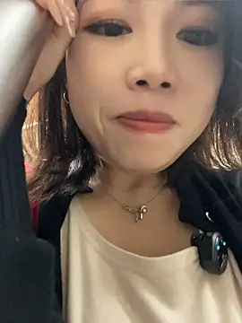 YummyLoveYou - 口交大鸡吧一分钟