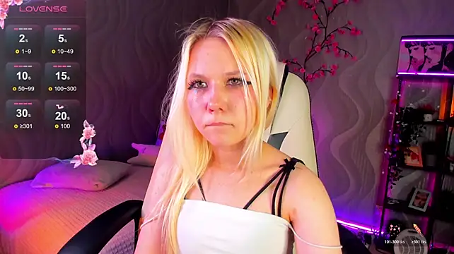 VivieSunn - Slap Ass 15 times or more