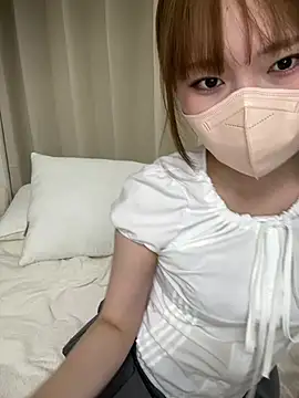 Rin_15 - ズボン脱いで四つん這いでりんのデカケツ見せて🍑👀