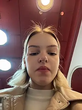 AshleyMur - naked show