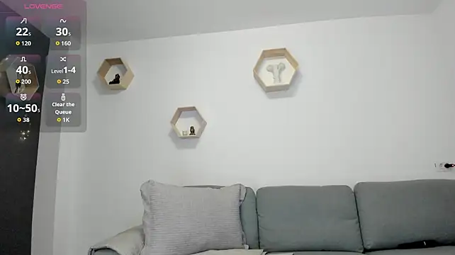 Naila18 - Use the back door. ANAL show at goal