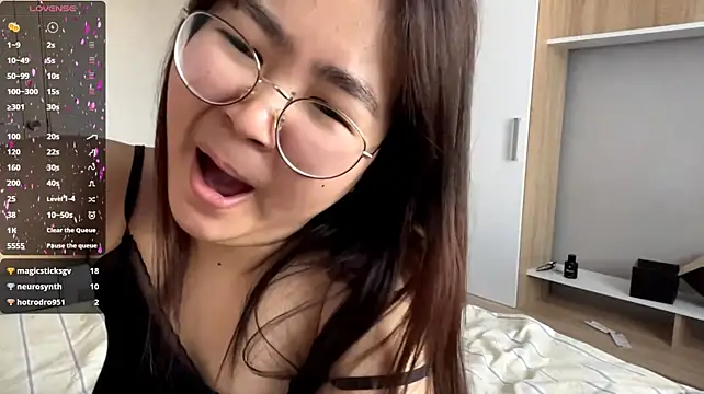 HikkoSinu - kiss and lick cam