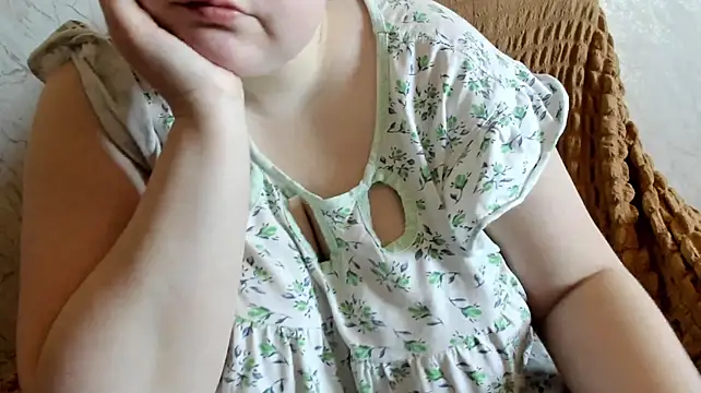 Alice_allens - flash boobs
