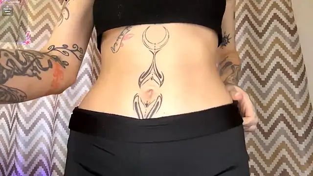 ShandraChartrand - play with my tongue