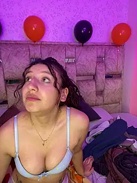 Victoria_Marrone - • TOPLESS OIL + SHOW TITS ✨🍒
