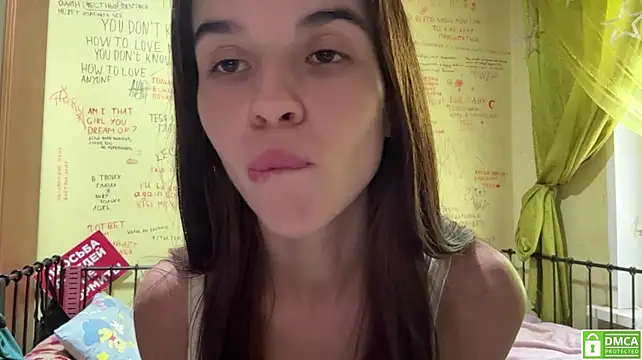 Juicy_Cutie - Lick my tasty lips 🫦