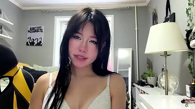AmiKite - I play with my pussy for you <3