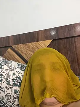 Miss_kanika76 - Buy new leptop