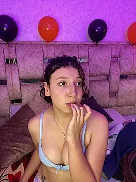 Victoria_Marrone - • TOPLESS OIL + SHOW TITS ✨🍒