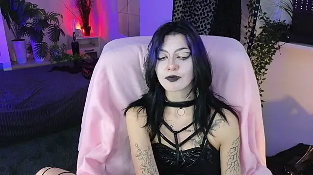 LorenLoiss - Suck my fingers