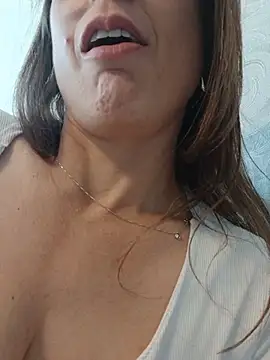 Maya-Parllo - dildo pequeno cuzinho