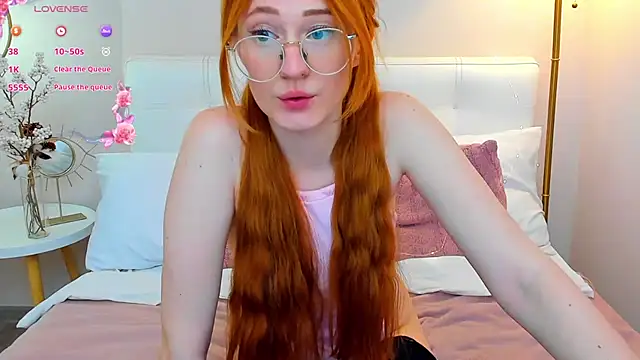 TinaHarp - Oil boobies <3
