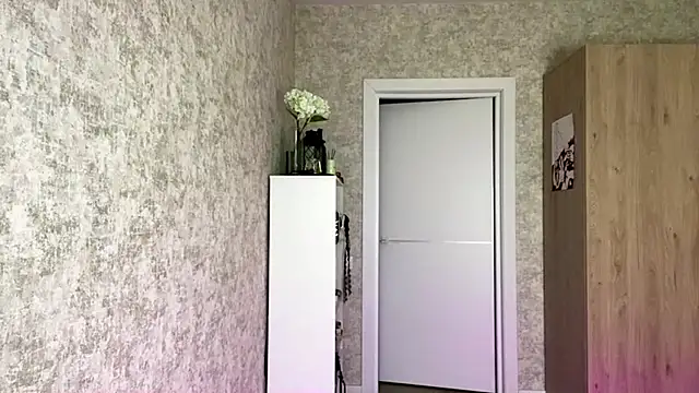 ShantellBuhrman - stand up and show my outfit