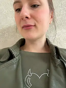 Dina_Tease - GO OUT & SIT NAKED PUSSY on UR FACE