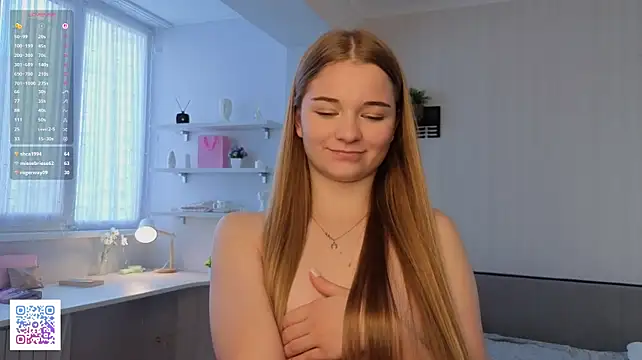EffieFruin - Lick my sweet finger like a lollipop👅