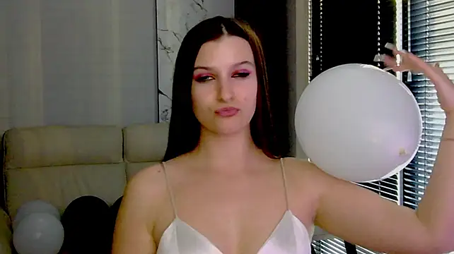Jessi_lady_ - pop a balloon—15 tk
