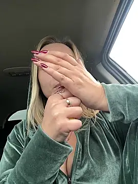 SweetOlga - Naked tits