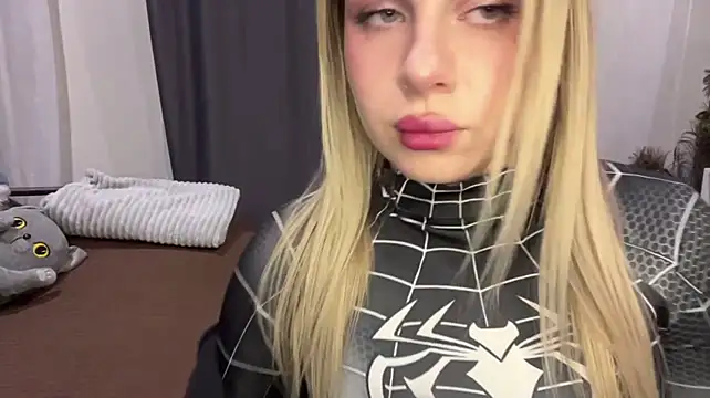 BreanaVinagre - to tease with body