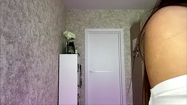 ShantellBuhrman - stand up and show my outfit
