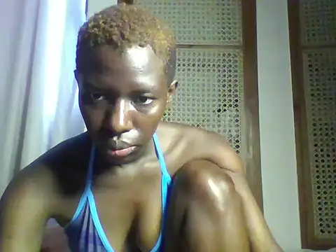 Goldy_petite - finger pussy