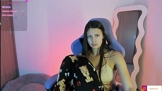 Kylie_Wet - 👀🍒 Show and Play Boobs 💦