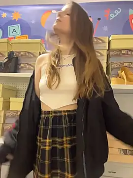 Lunabelle_ - show this sweet boobies omg