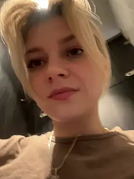 ValenciaShock - PLAY WITH MY SWEET NIPPLES