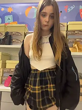 Lunabelle_ - show this sweet boobies omg