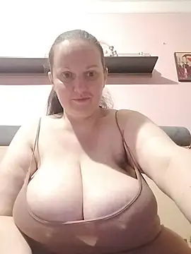 BustyLadyAlma - Titsfuck,cum show and anal show