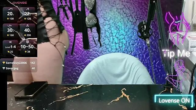 FetishLady89 - cum on my feet