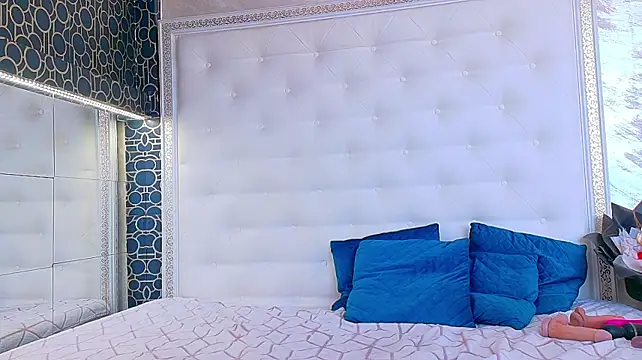 Karissia - make me cum<3