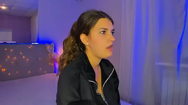 Laura_Leee - ass