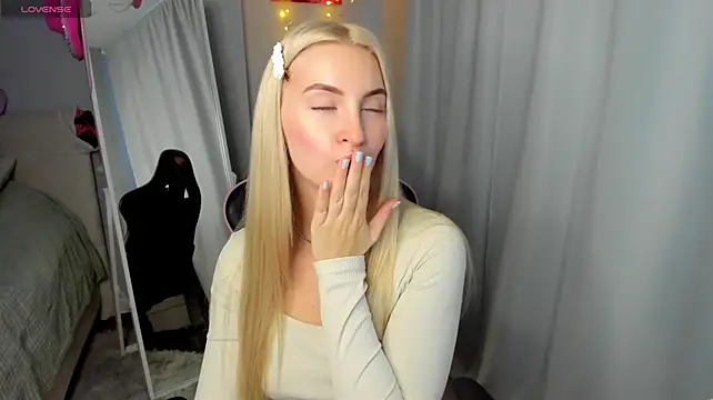 Kimmy_powell - put oil om my ass +shake
