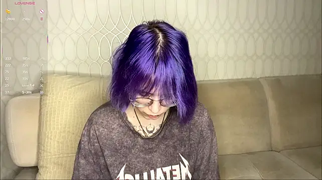 KellePourier - spank my naughty tits