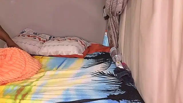 Spicybootie - juicy pussy for daddy
