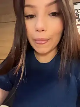 Chloe__Moon - RISKY walk without panties in store