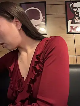 Holly_Play - moan naughty in public
