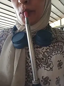 MisyonerNur - Dışarıda göğüslerini aç 😅