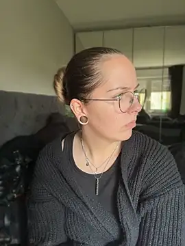 MaryPeach666 - Pussy close up 🐱