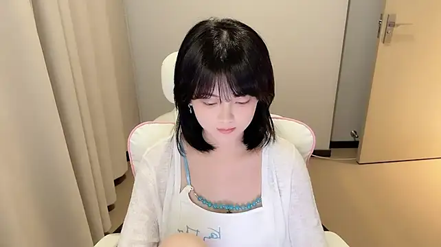 max688